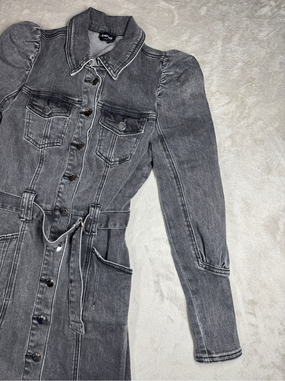Bebe Puff Sleeves Faded Black Denim Jean Buttoned Belted Mini Dress Size 2 - Picture 5 of 16